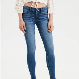 🔥FREE W/PURCHASE 🔥AMERICAN EAGLE 🦅 LOW RISE/Stretchy
